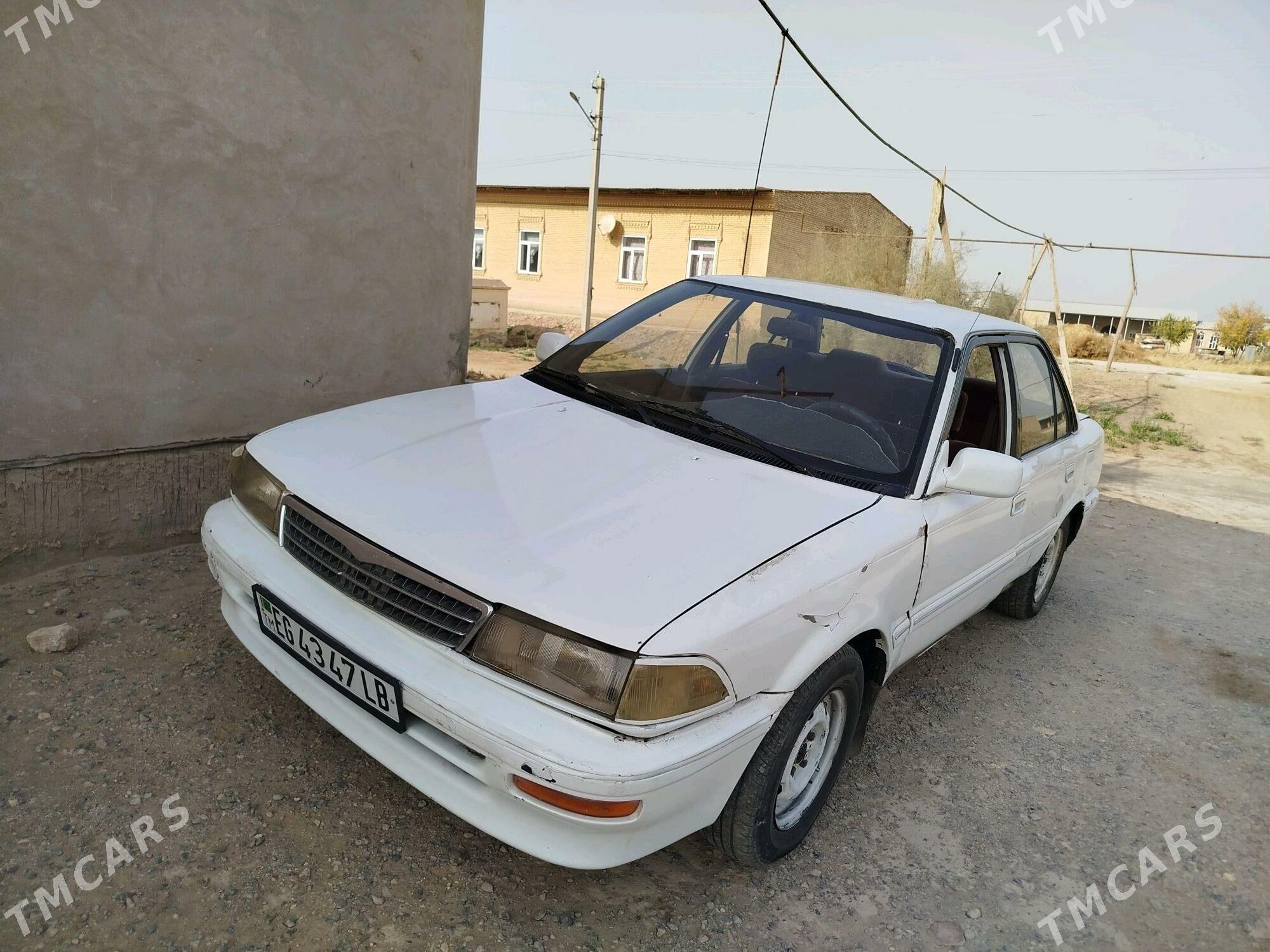 Toyota Corolla 1992 - 30 000 TMT - Türkmenabat - img 4