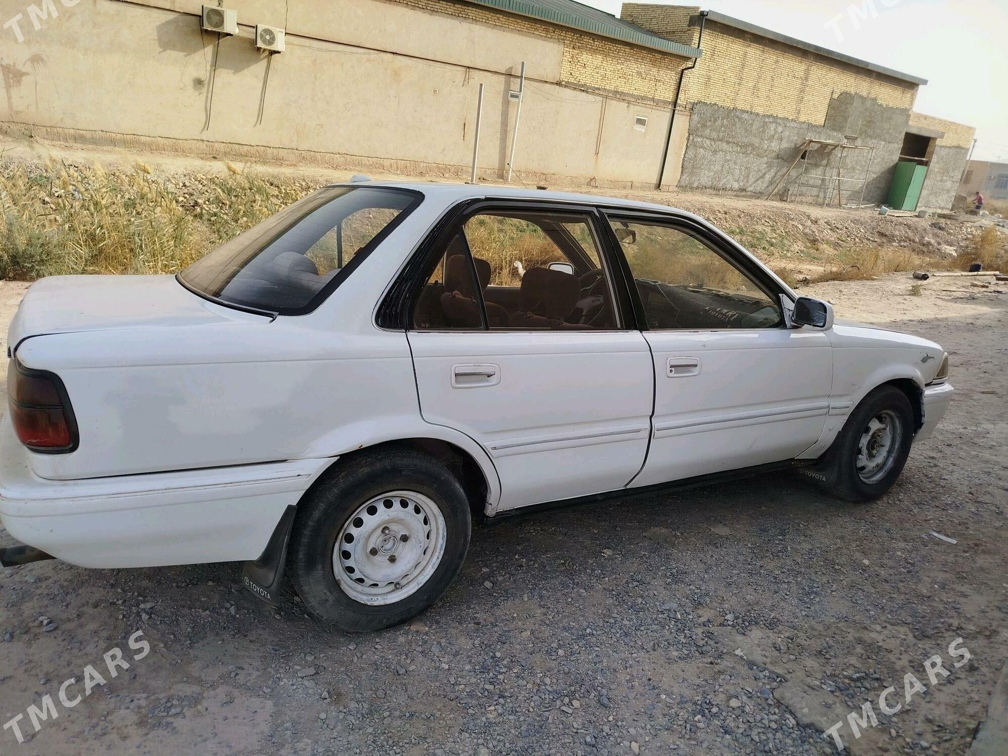 Toyota Corolla 1992 - 30 000 TMT - Türkmenabat - img 1