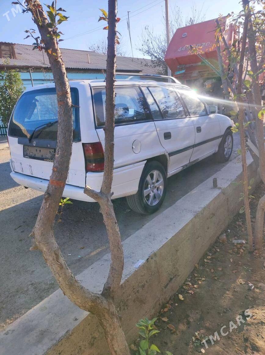 Opel Astra 1992 - 26 000 TMT - Дашогуз - img 3