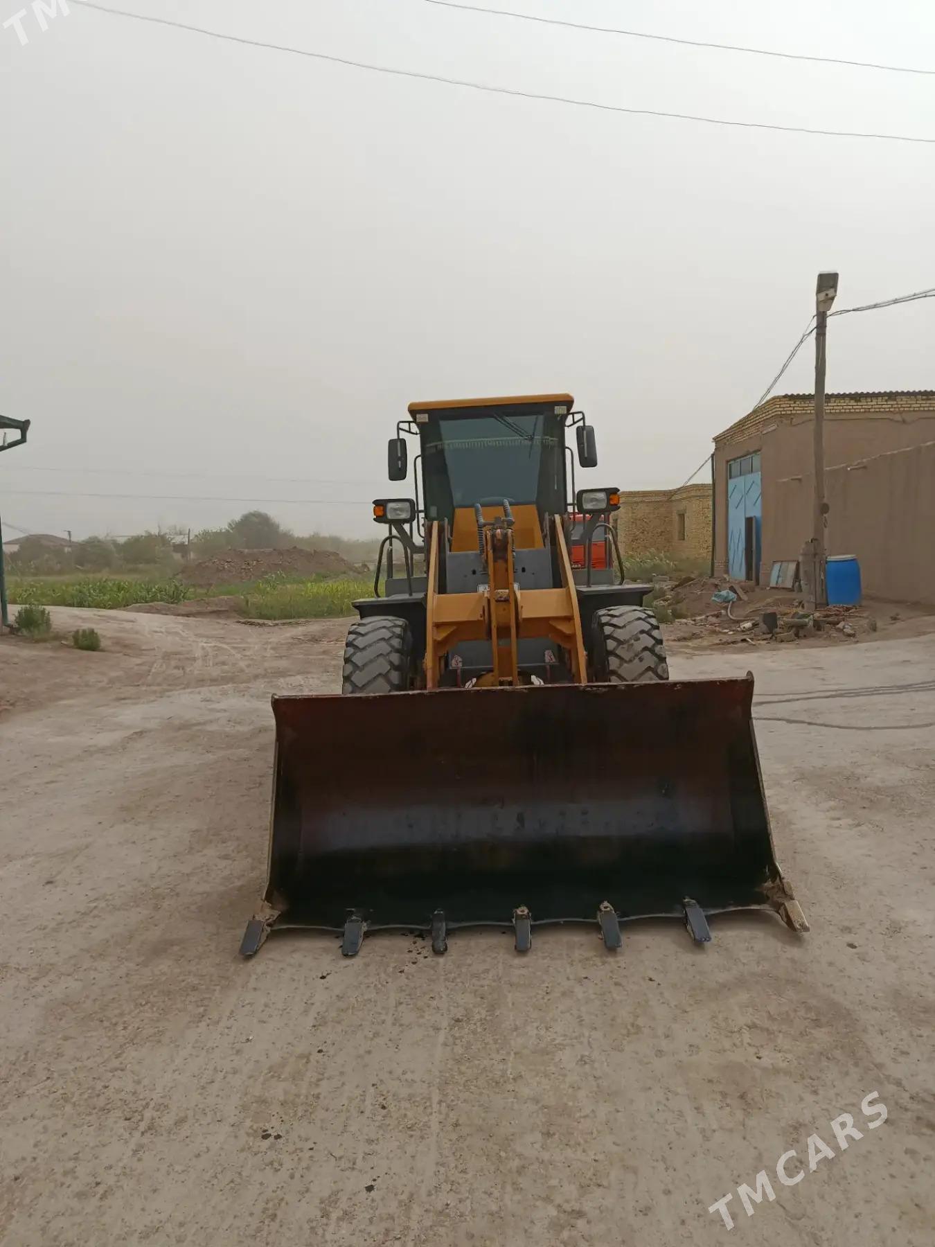 XCMG LW300F 2013 - 420 000 TMT - Şabat etr. - img 3