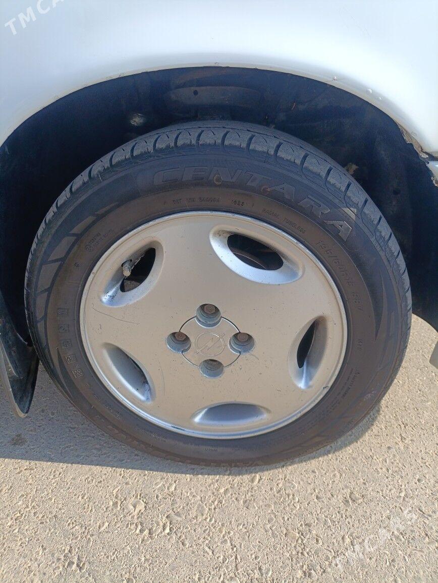 Opel Vectra 1990 - 32 000 TMT - Балканабат - img 8