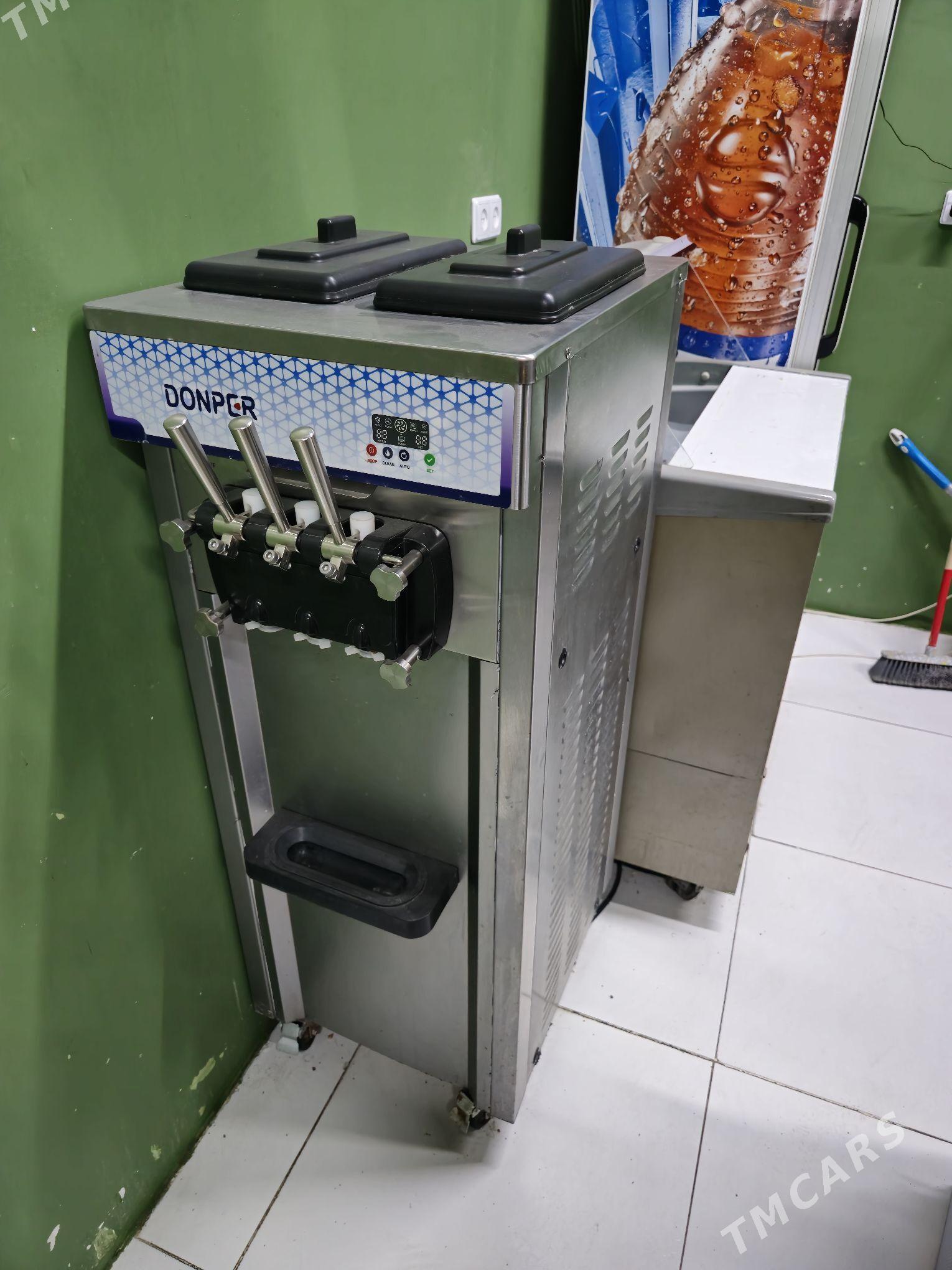 Satlyk Holadinikler we Koktel - Херрикгала - img 2