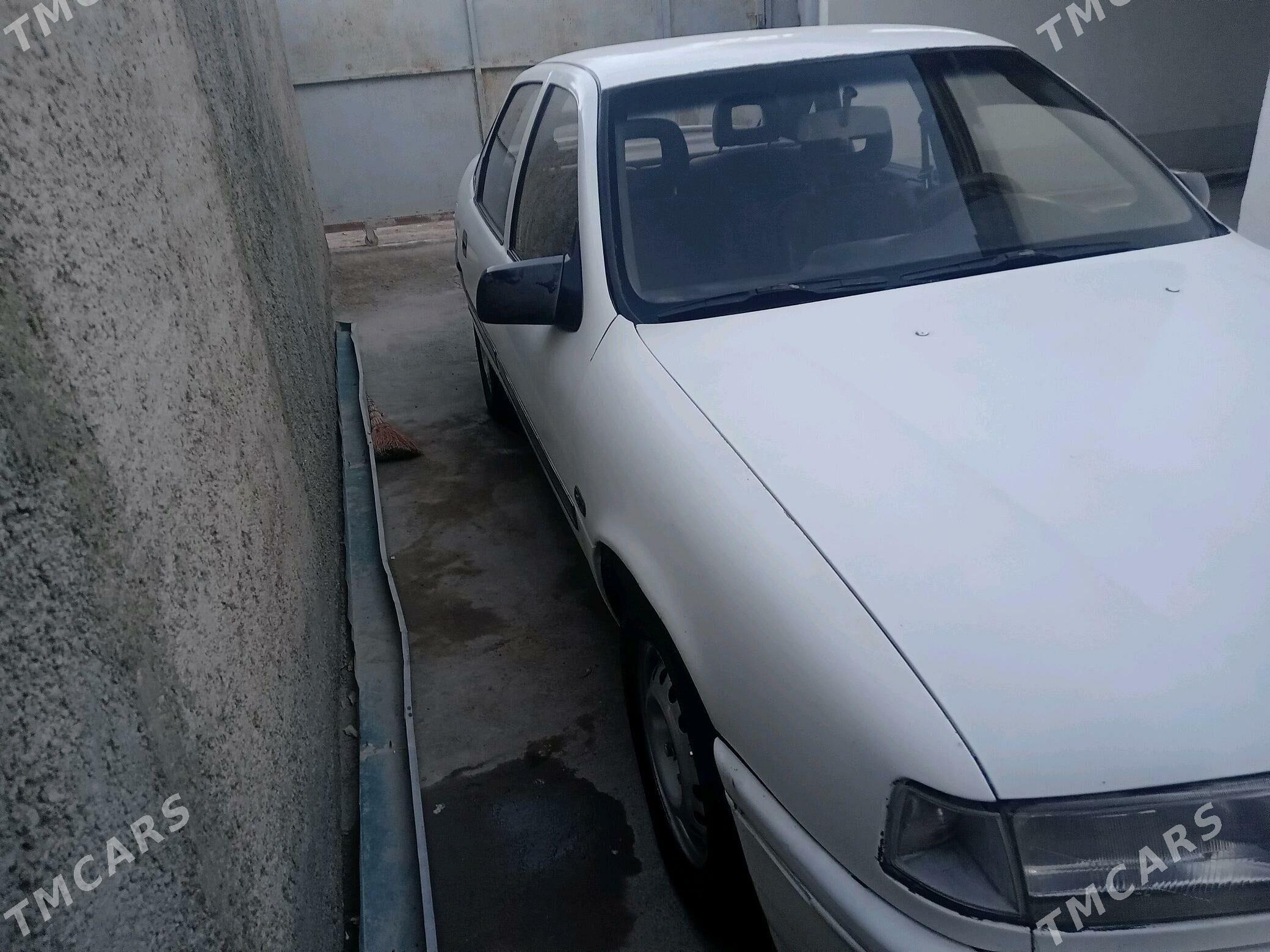 Opel Vectra 1990 - 26 000 TMT - Boldumsaz - img 2