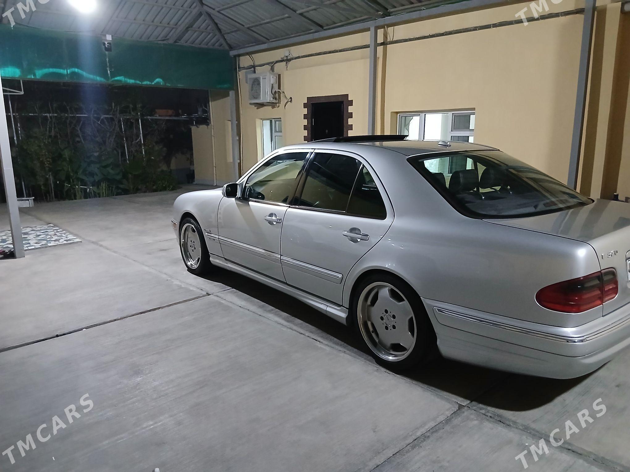 Mercedes-Benz E320 2001 - 170 000 TMT - Türkmenbaşy - img 2