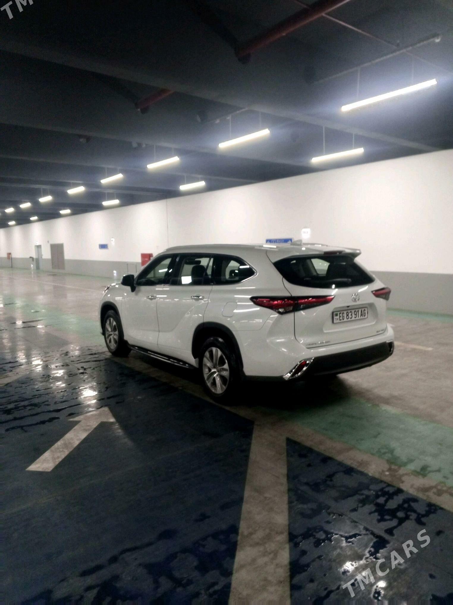 Toyota Highlander 2022 - 560 000 TMT - Ашхабад - img 4