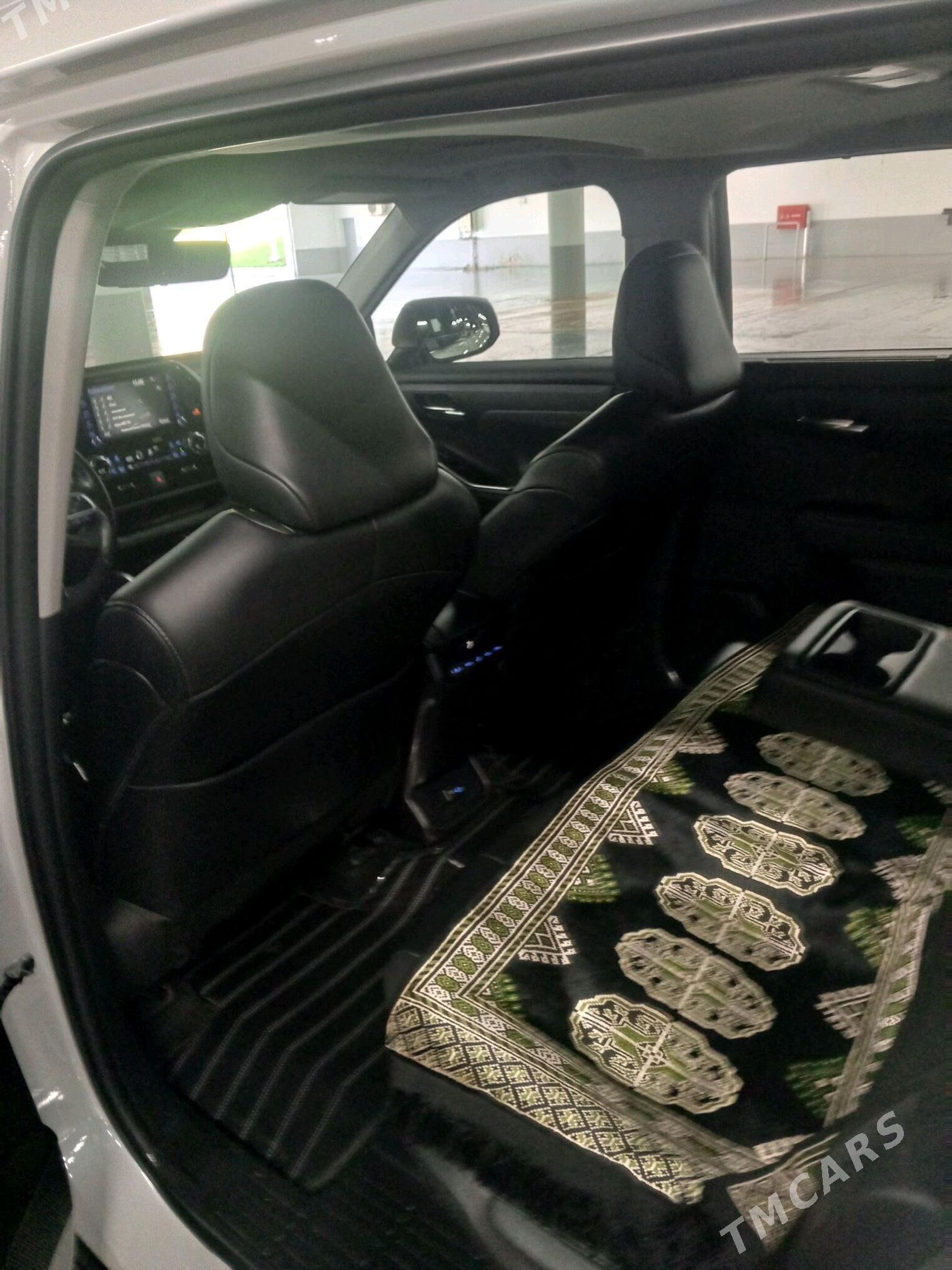 Toyota Highlander 2022 - 560 000 TMT - Ашхабад - img 9
