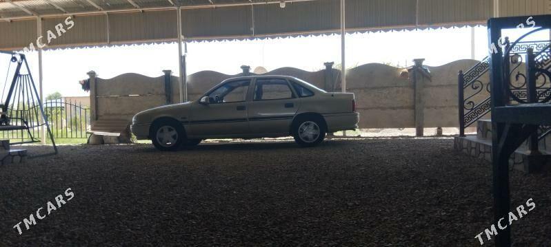 Opel Vectra 1991 - 35 000 TMT - Мары - img 2
