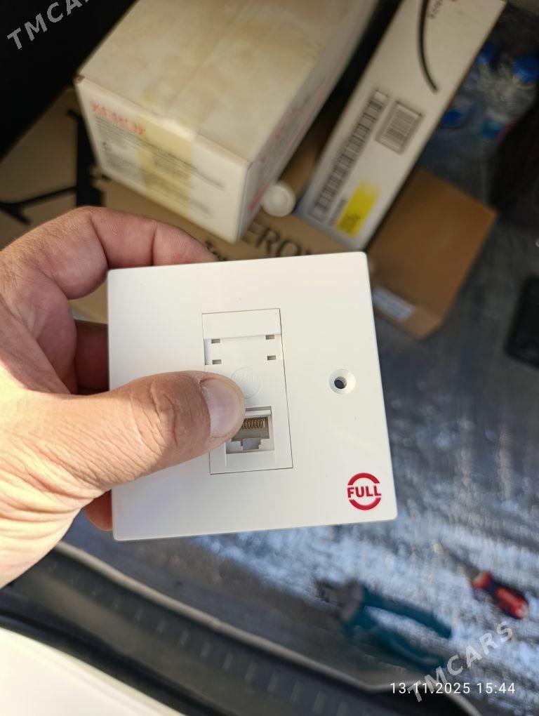 Cat 5 razetka - 30 mkr - img 2