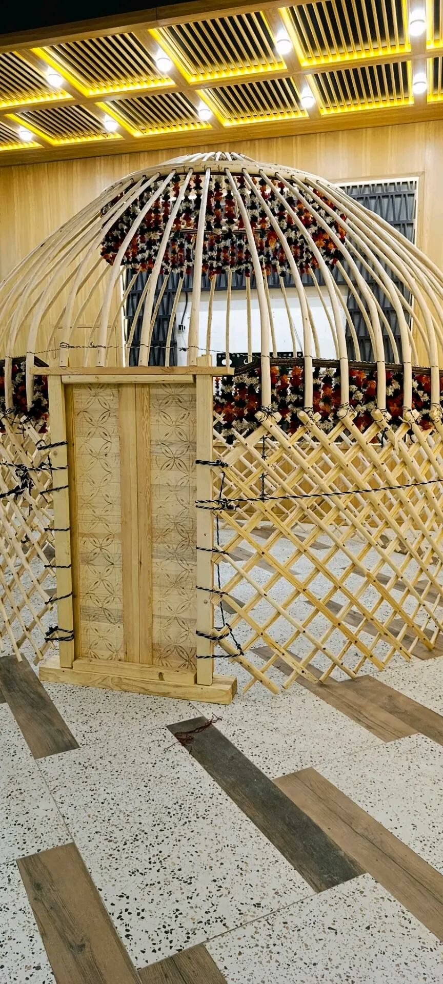 Ak öÿ Gamyş Gotaz Tüÿnük - "Алтын Асыр" Гундогар базары ( Толкучка) - img 2