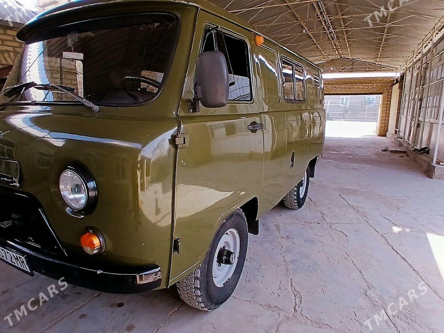 UAZ 2206 2001 - 70 000 TMT - Мары - img 1