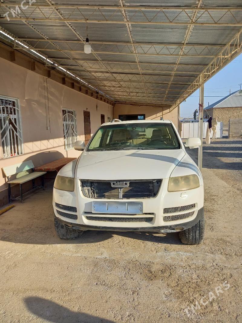 Volkswagen Touareg 2005 - 95 000 TMT - Bäherden - img 1