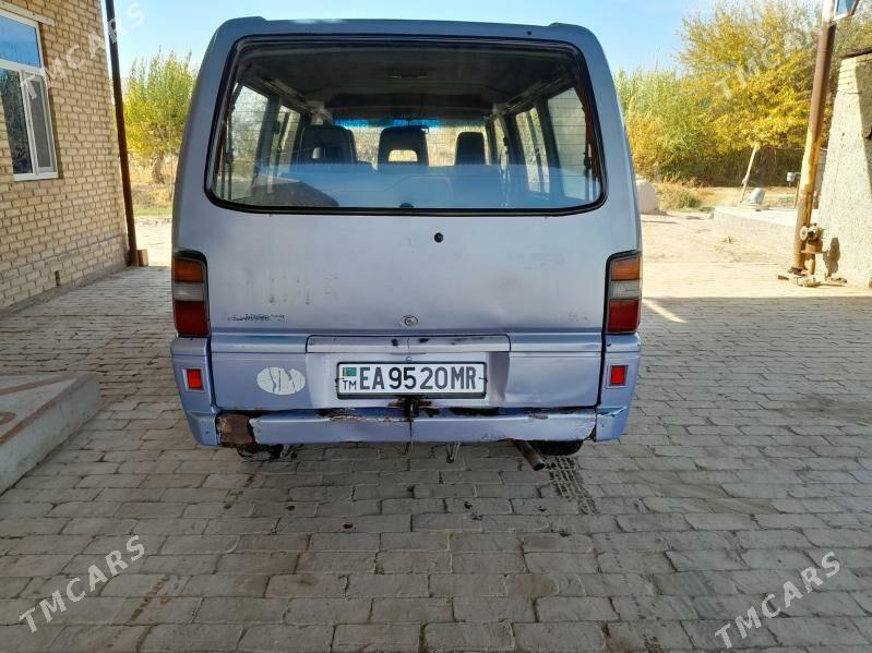 Toyota Hiace 1993 - 40 000 TMT - Туркменгала - img 2