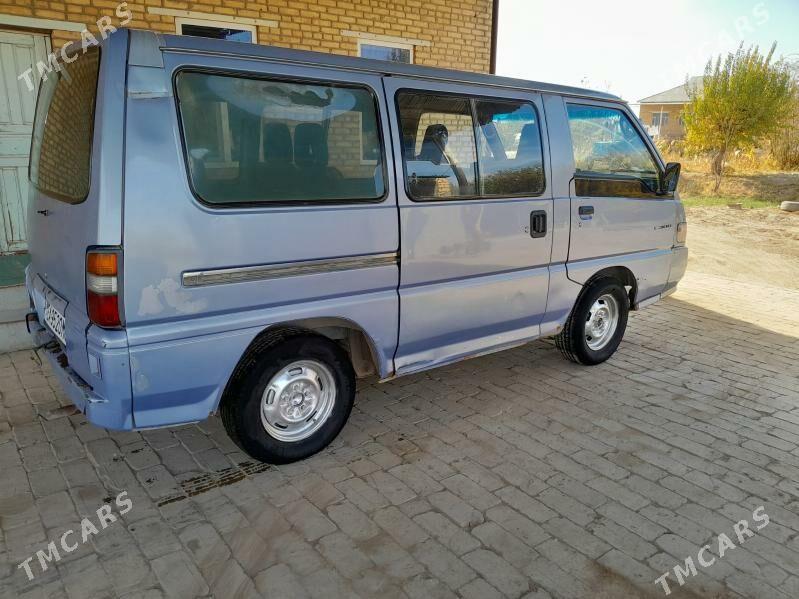 Toyota Hiace 1993 - 40 000 TMT - Туркменгала - img 3