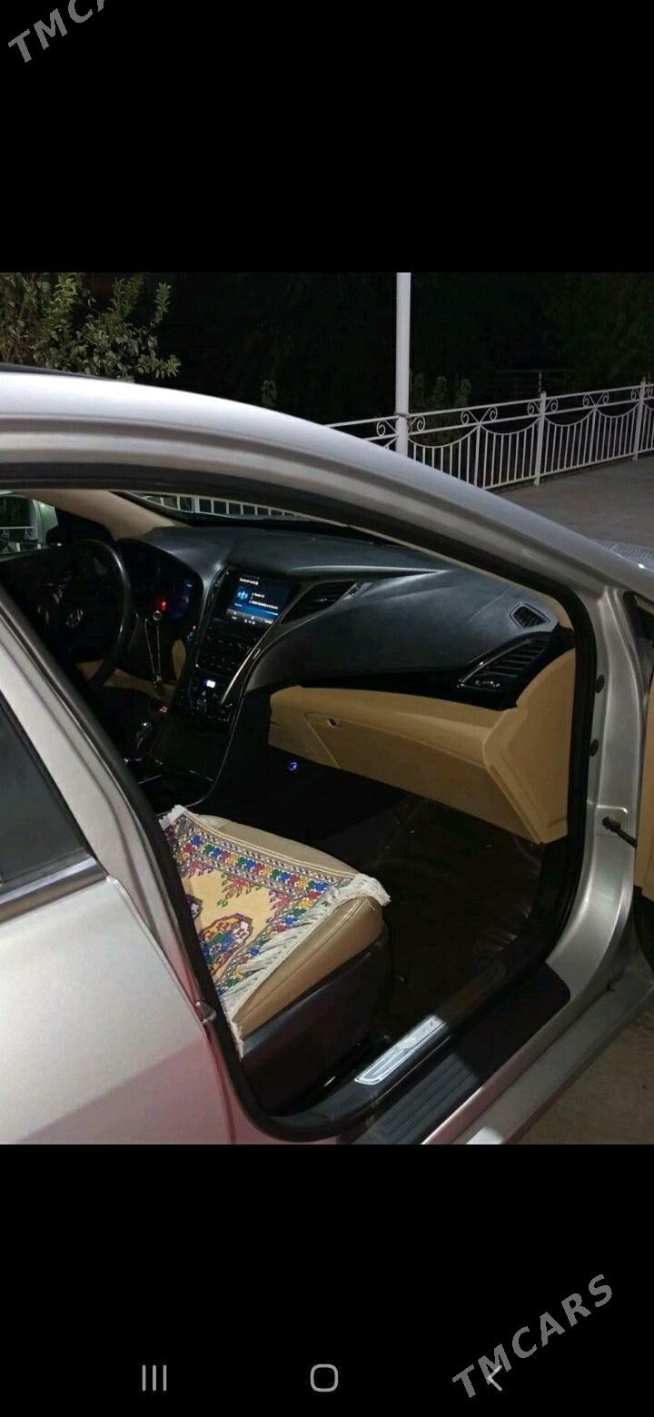 Hyundai Azera 2014 - 190 000 TMT - Векильбазар - img 4
