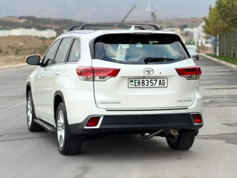 Toyota Highlander 2018 - 492 000 TMT - Aşgabat - img 5