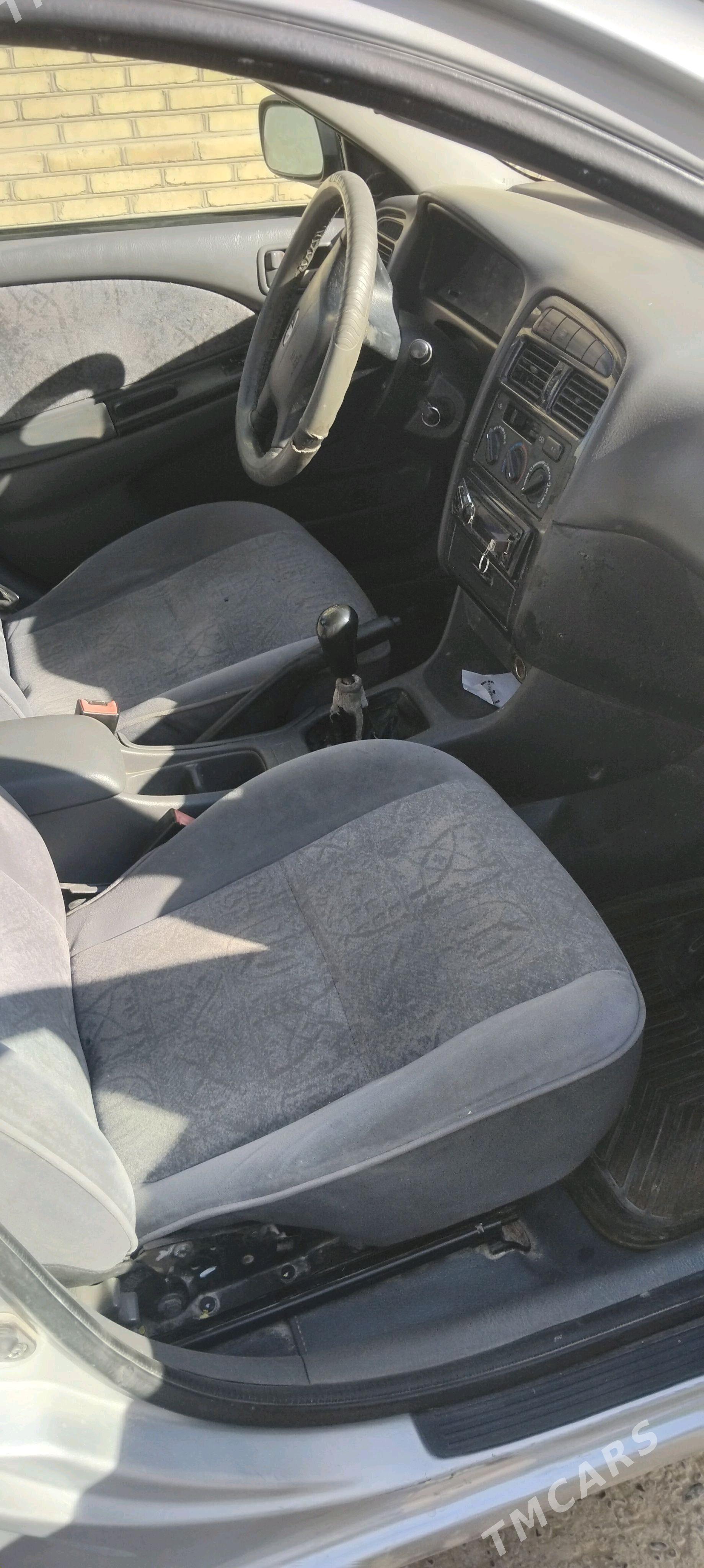 Toyota Avensis 2000 - 100 000 TMT - Мары - img 3