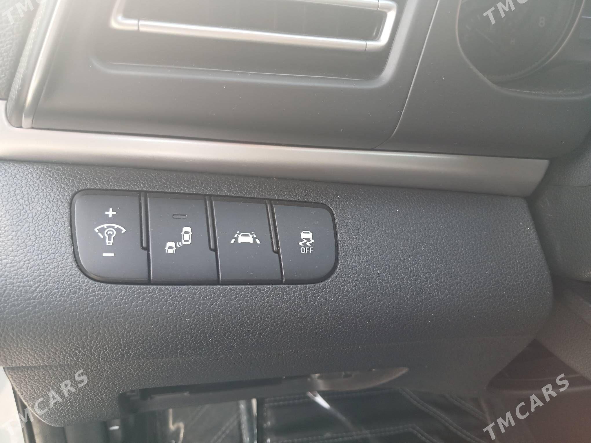 Hyundai Elantra 2020 - 210 000 TMT - Бузмеин - img 3