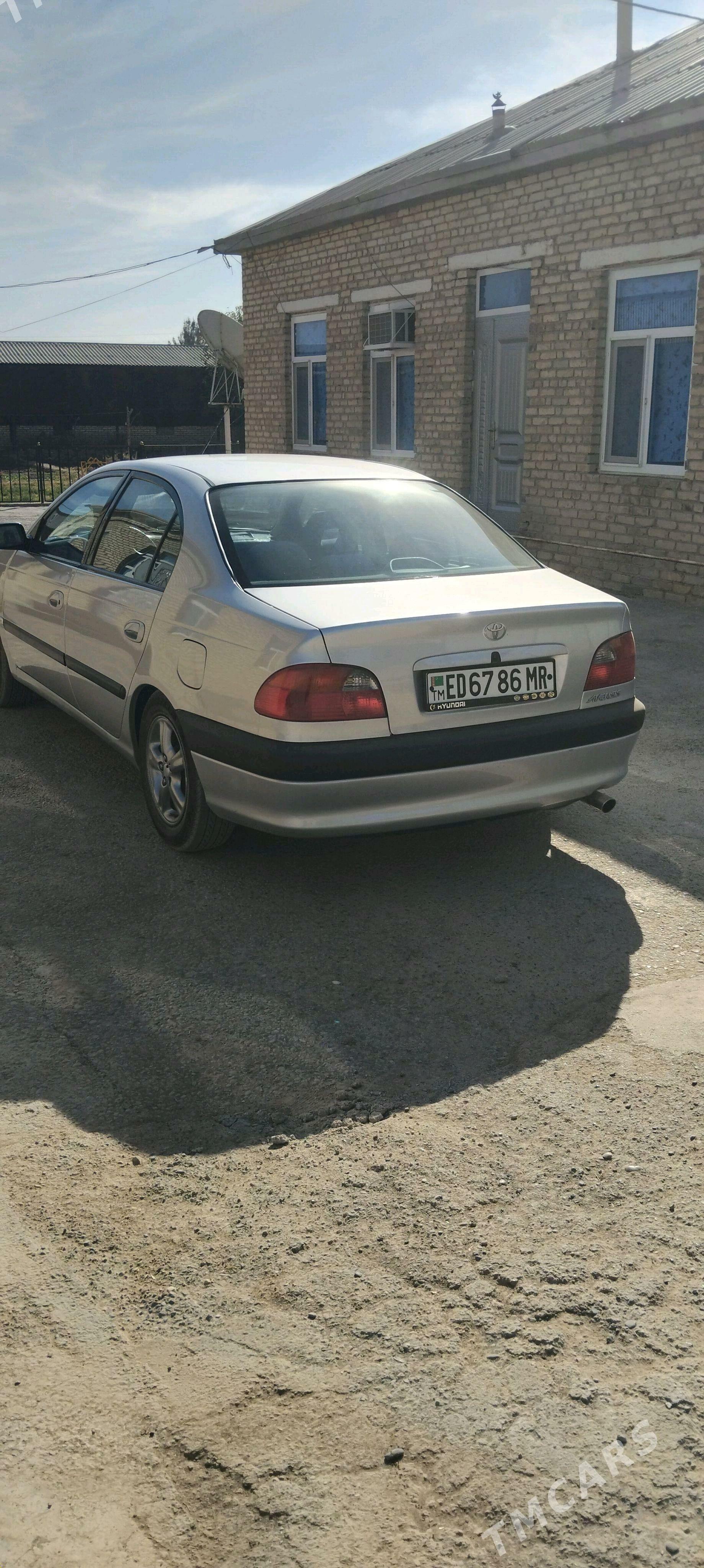 Toyota Avensis 2000 - 100 000 TMT - Мары - img 5