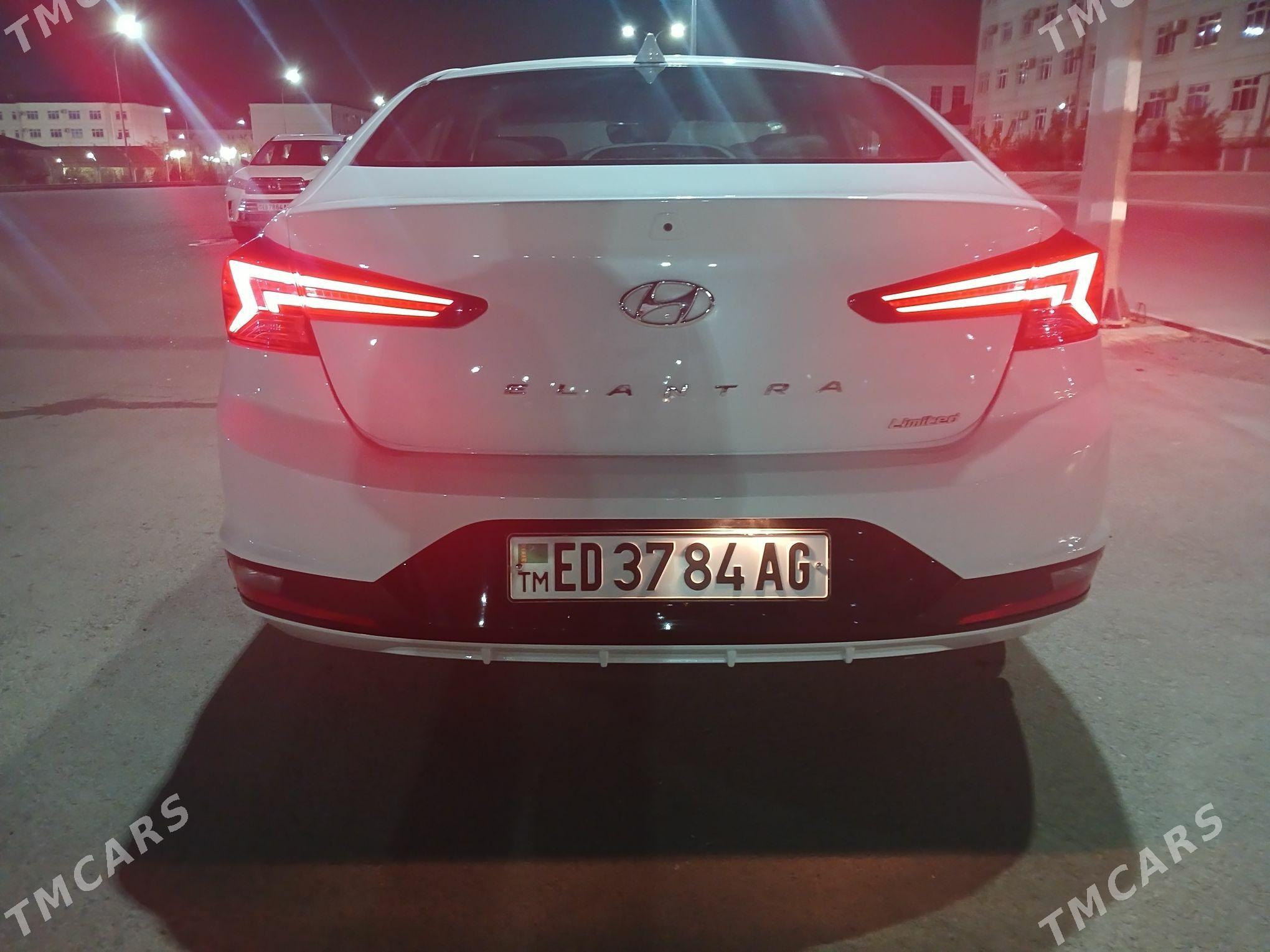 Hyundai Elantra 2020 - 210 000 TMT - Бузмеин - img 7