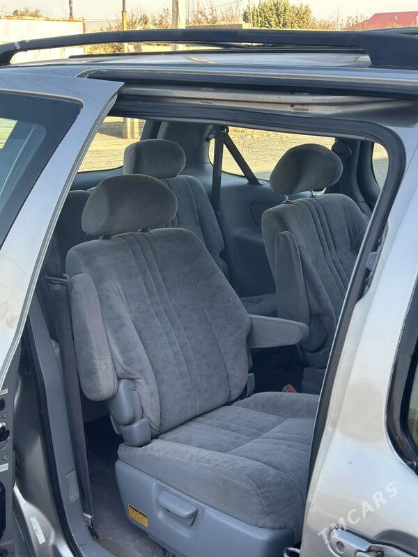 Toyota Sienna 2001 - 175 000 TMT - Мары - img 6