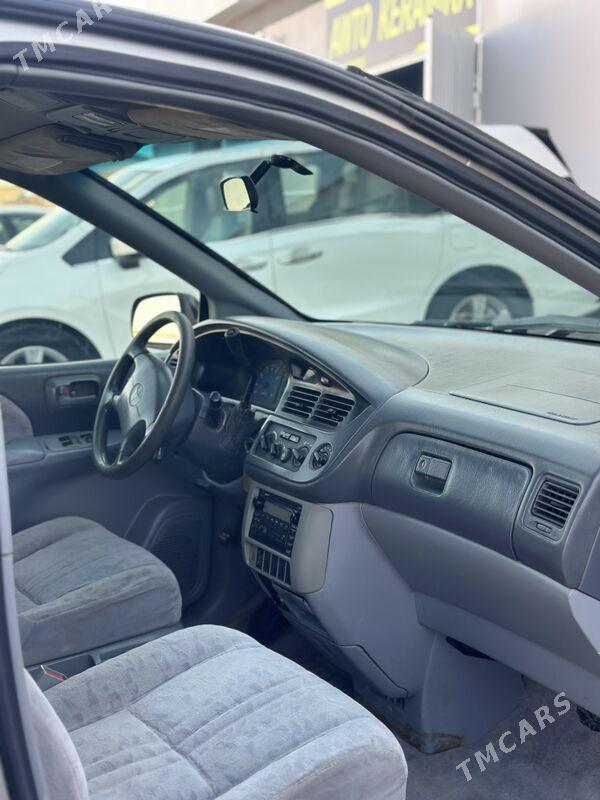 Toyota Sienna 2001 - 175 000 TMT - Мары - img 5