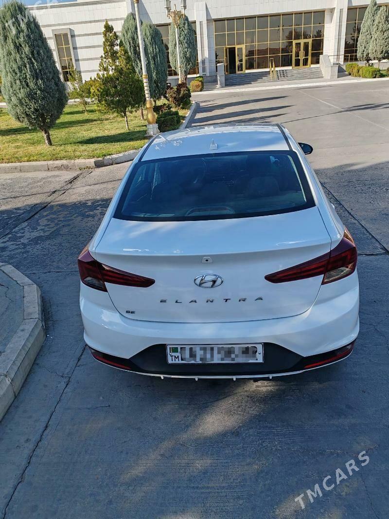 Hyundai Elantra 2020 - 205 000 TMT - Мары - img 5
