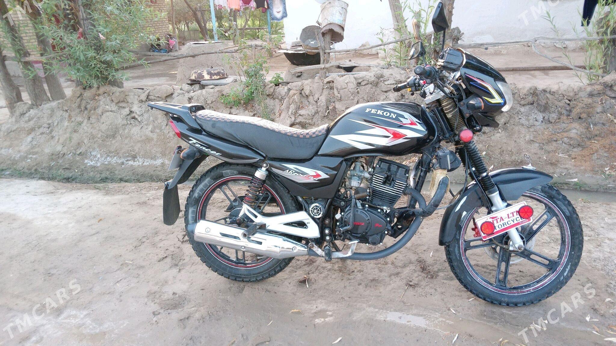 Fekon FK150-8G 2014 - 16 000 TMT - Ходжамбаз - img 1