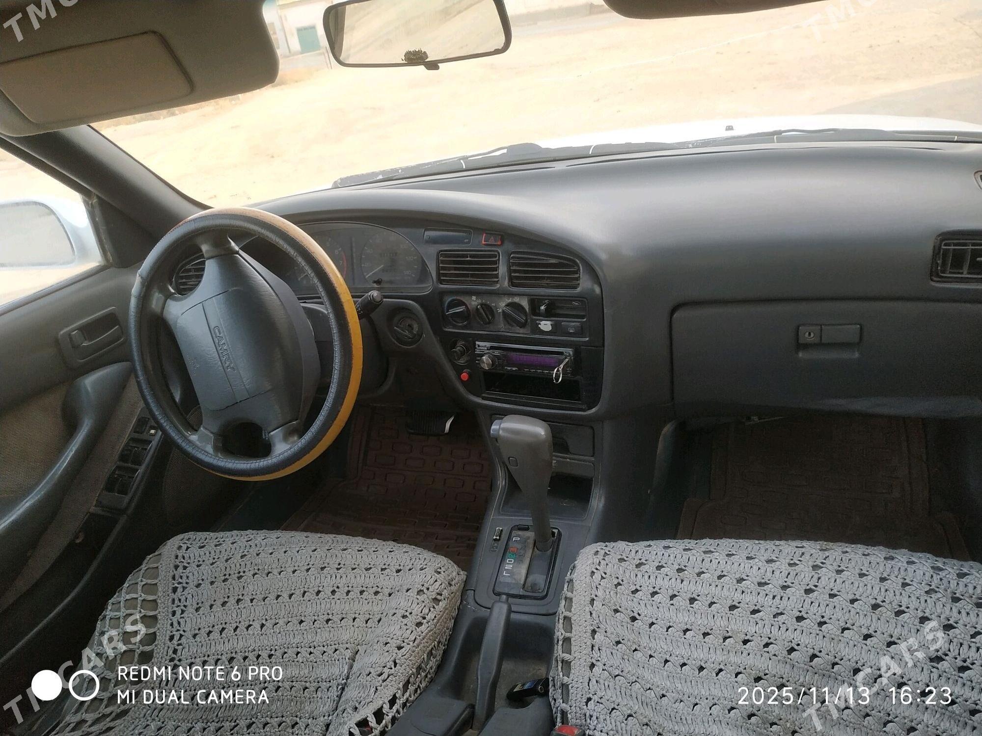 Toyota Camry 1992 - 75 000 TMT - Köneürgenç - img 3