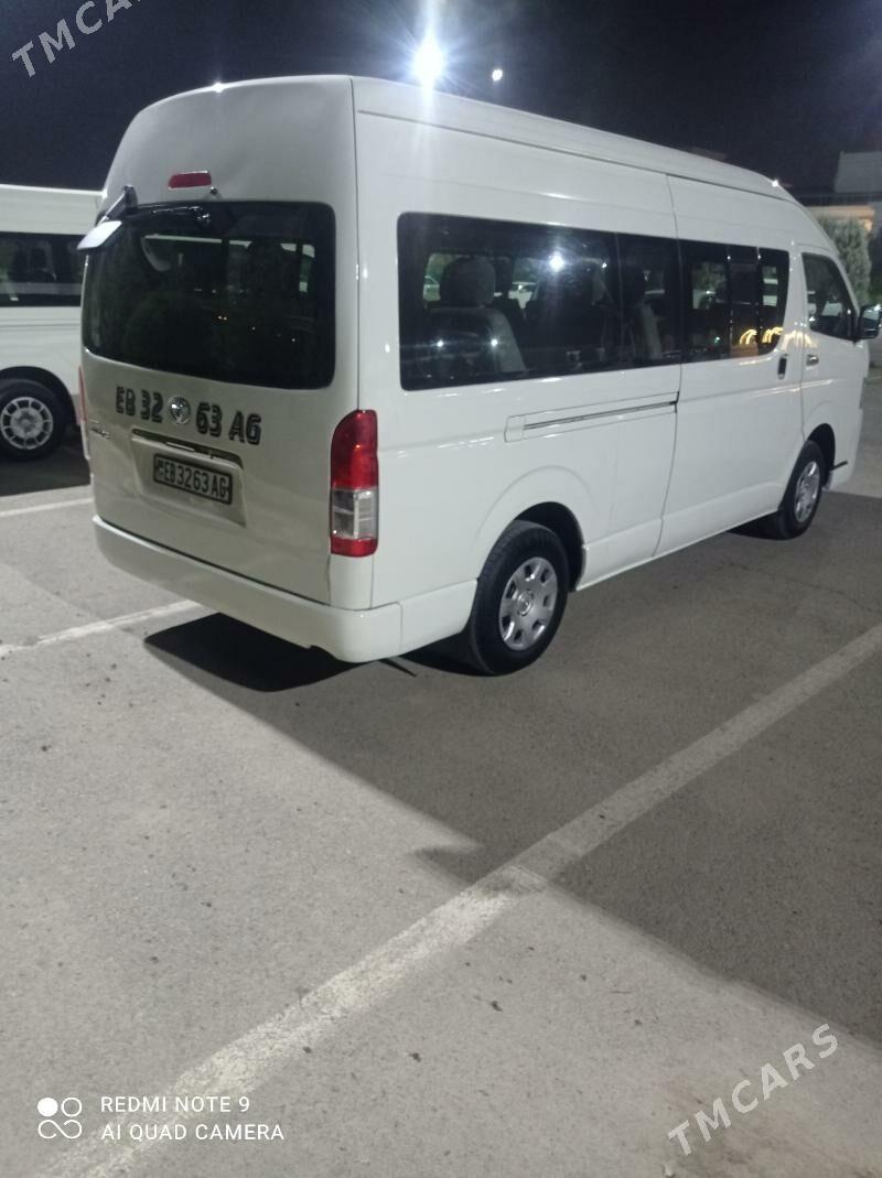 Toyota Hiace 2005 - 325 000 TMT - Бузмеин - img 4