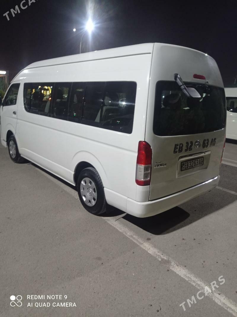 Toyota Hiace 2005 - 325 000 TMT - Бузмеин - img 5
