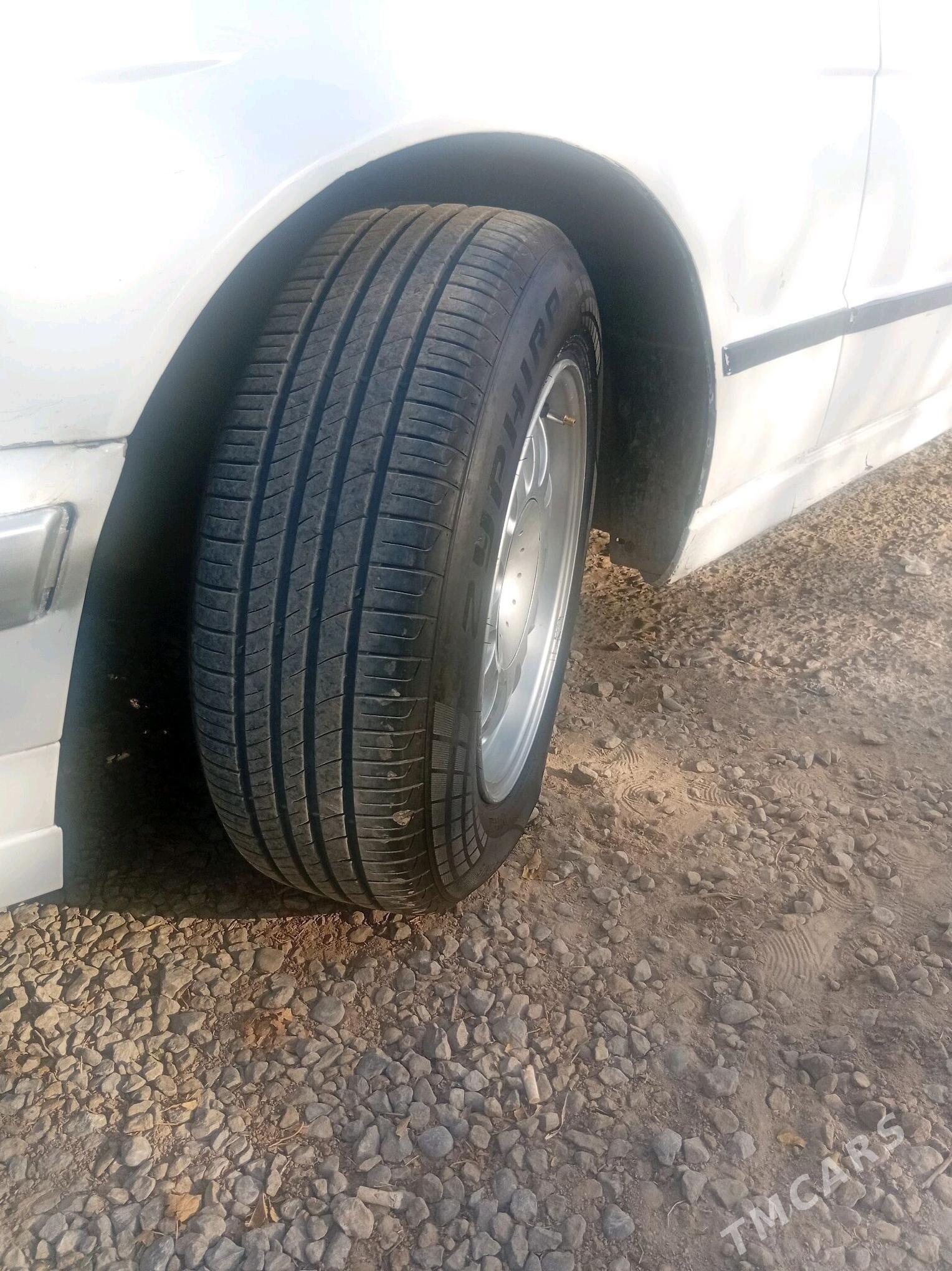 BMW 525 1989 - 56 000 TMT - Ёлётен - img 4