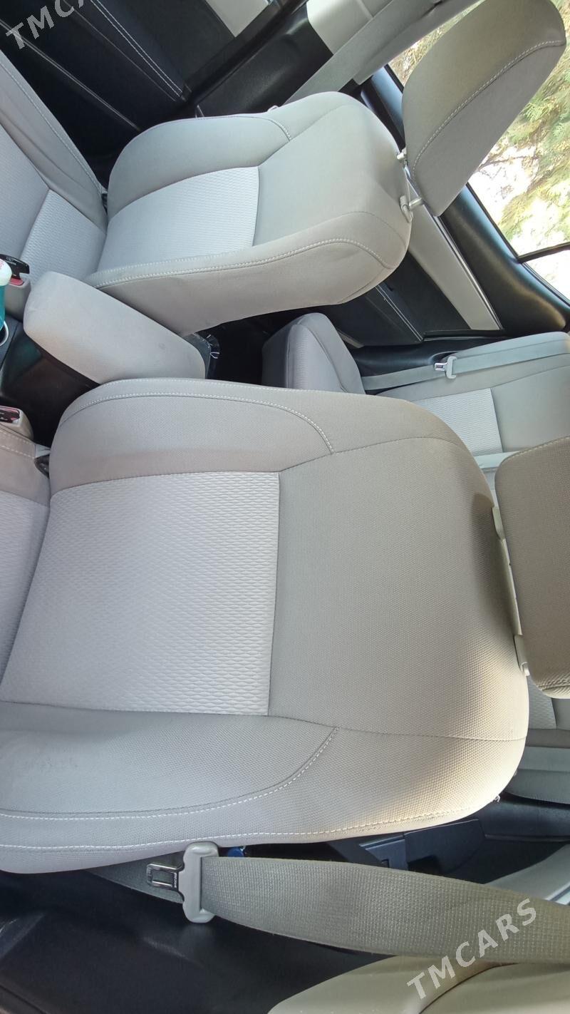 Toyota Corolla 2014 - 205 000 TMT - 30 мкр - img 9