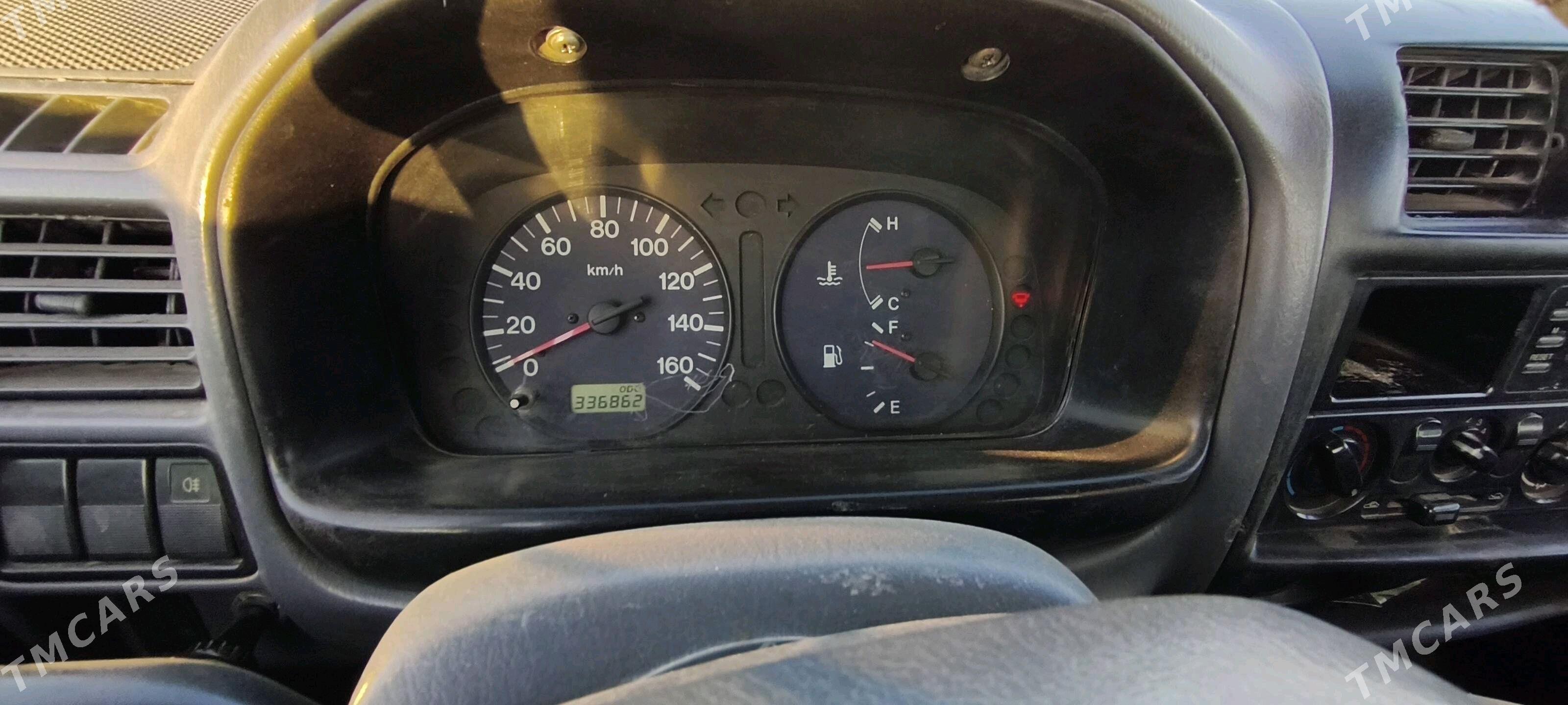 Kia Bongo 2001 - 78 000 TMT - Мары - img 6