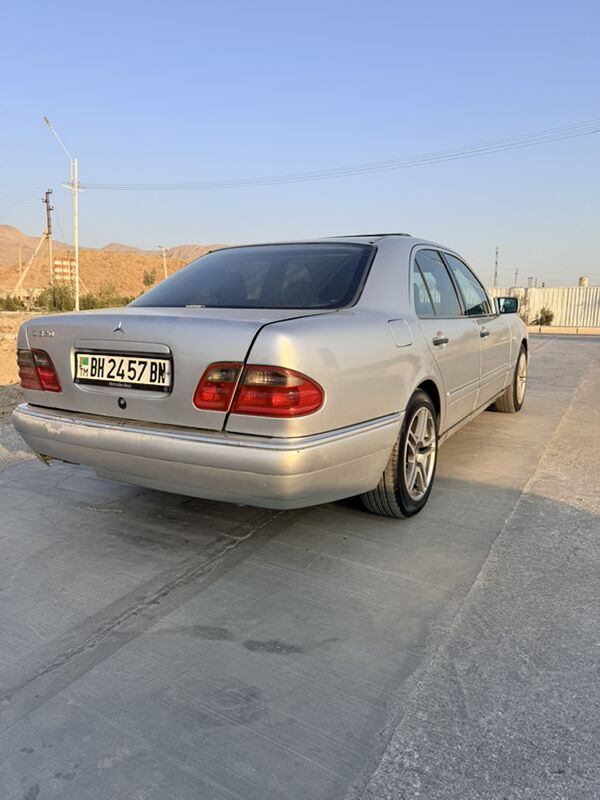 Mercedes-Benz E320 1996 - 45 000 TMT - Balkanabat - img 2