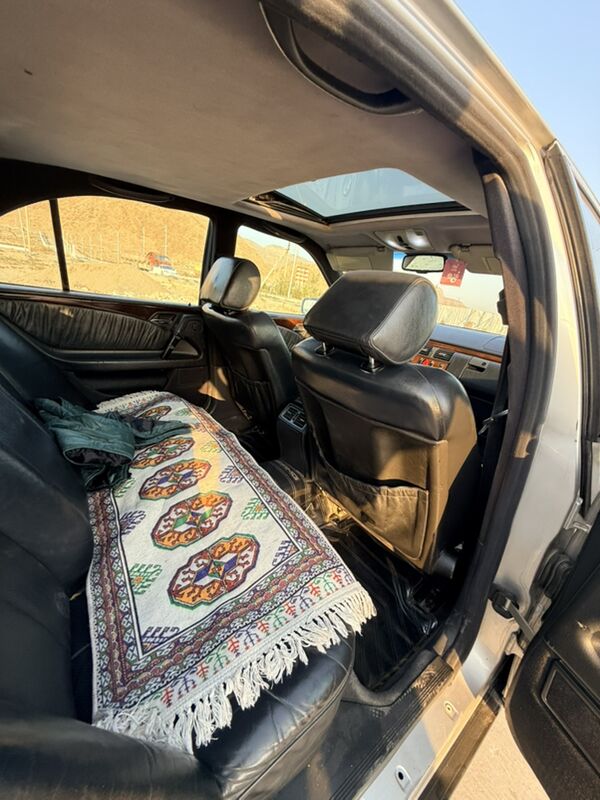 Mercedes-Benz E320 1996 - 45 000 TMT - Balkanabat - img 4