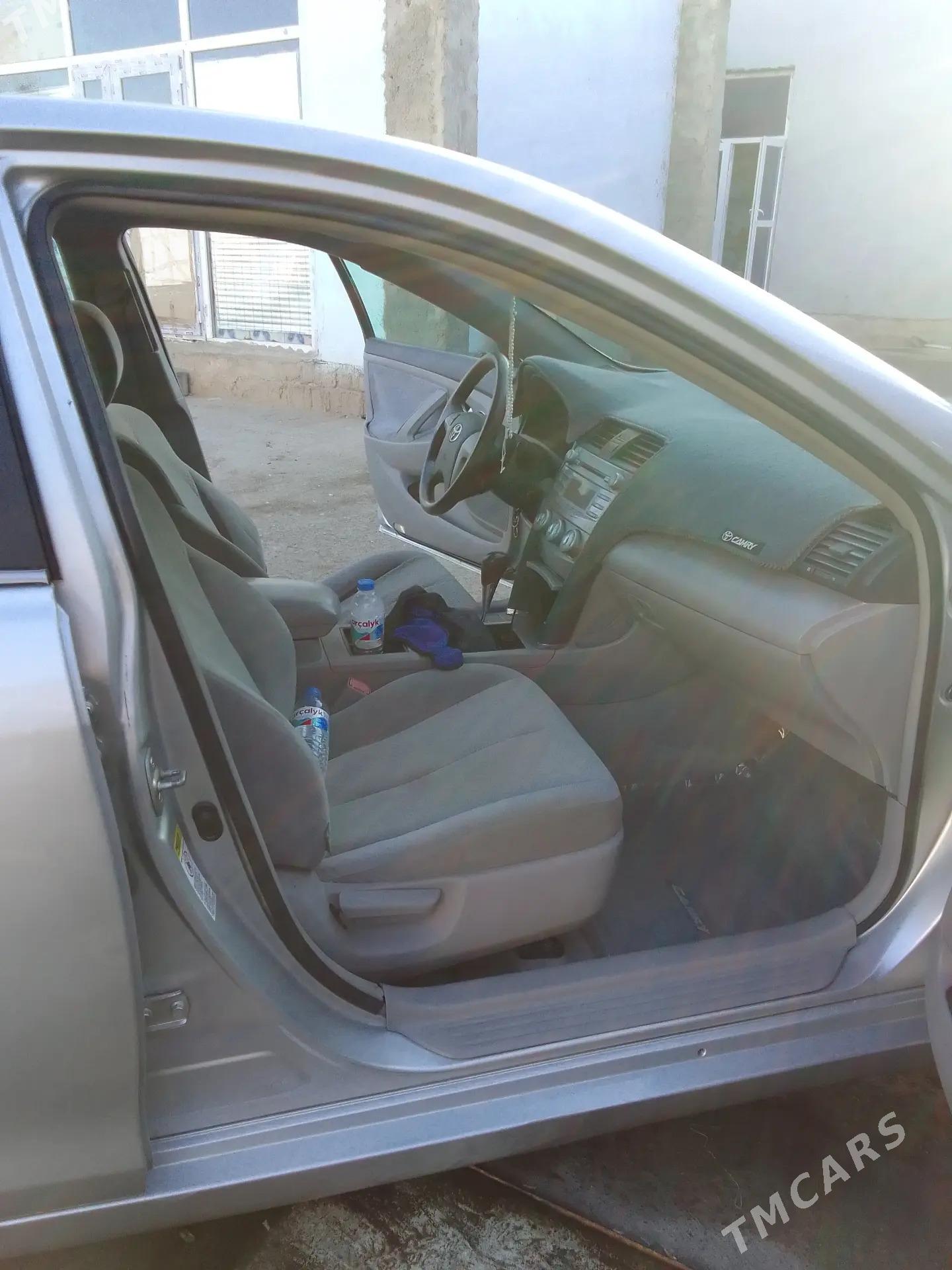 Toyota Camry 2009 - 180 000 TMT - Дашогуз - img 2