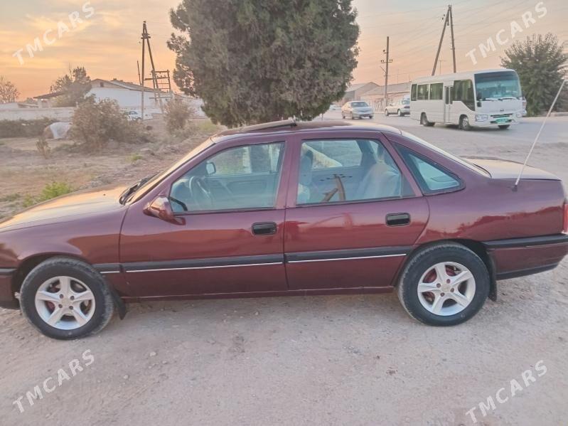 Opel Vectra 1992 - 36 000 TMT - Халач - img 6