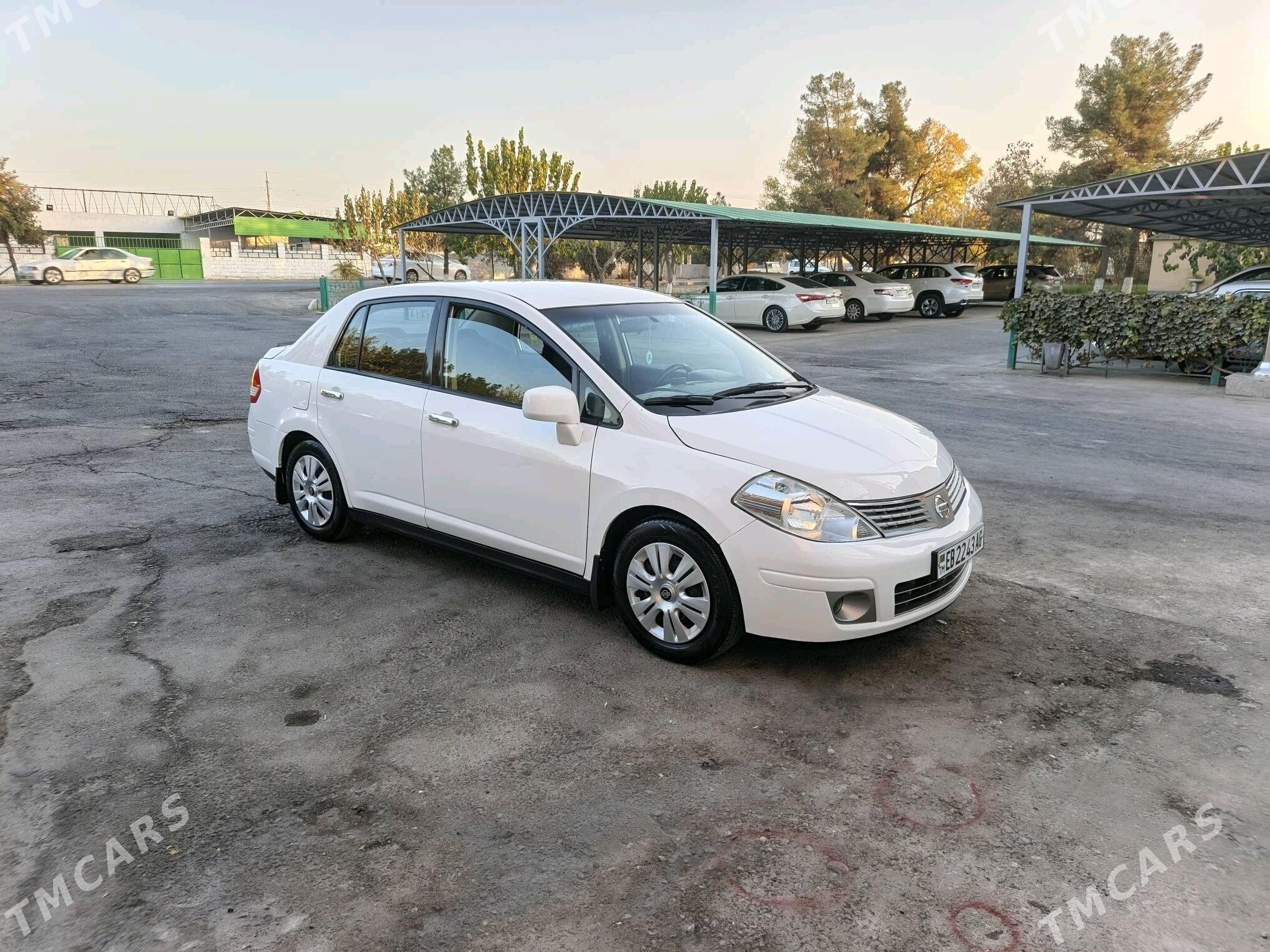 Nissan Versa 2010 - 133 000 TMT - Ашхабад - img 2