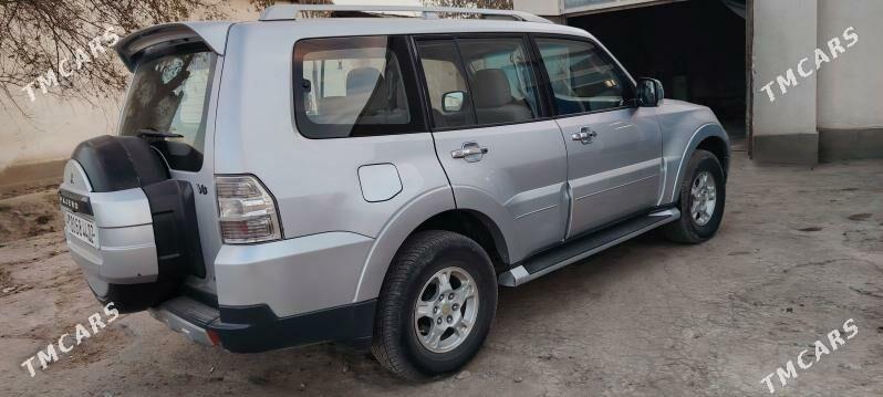 Mitsubishi Pajero 2007 - 190 000 TMT - Gurbansoltan Eje - img 4