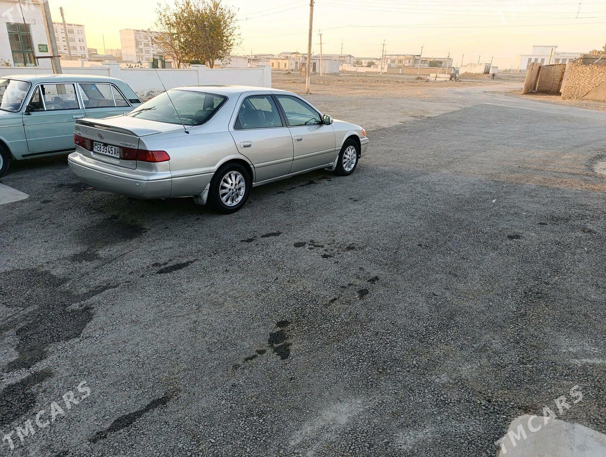 Toyota Camry 2000 - 145 000 TMT - Tejen - img 2