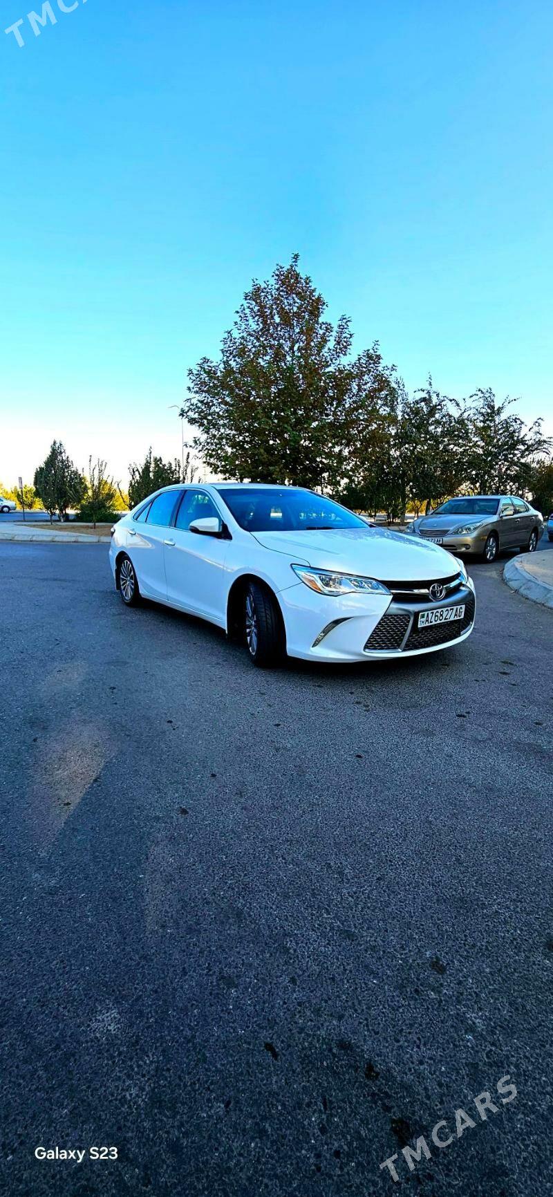 Toyota Camry 2017 - 250 000 TMT - Бузмеин - img 4