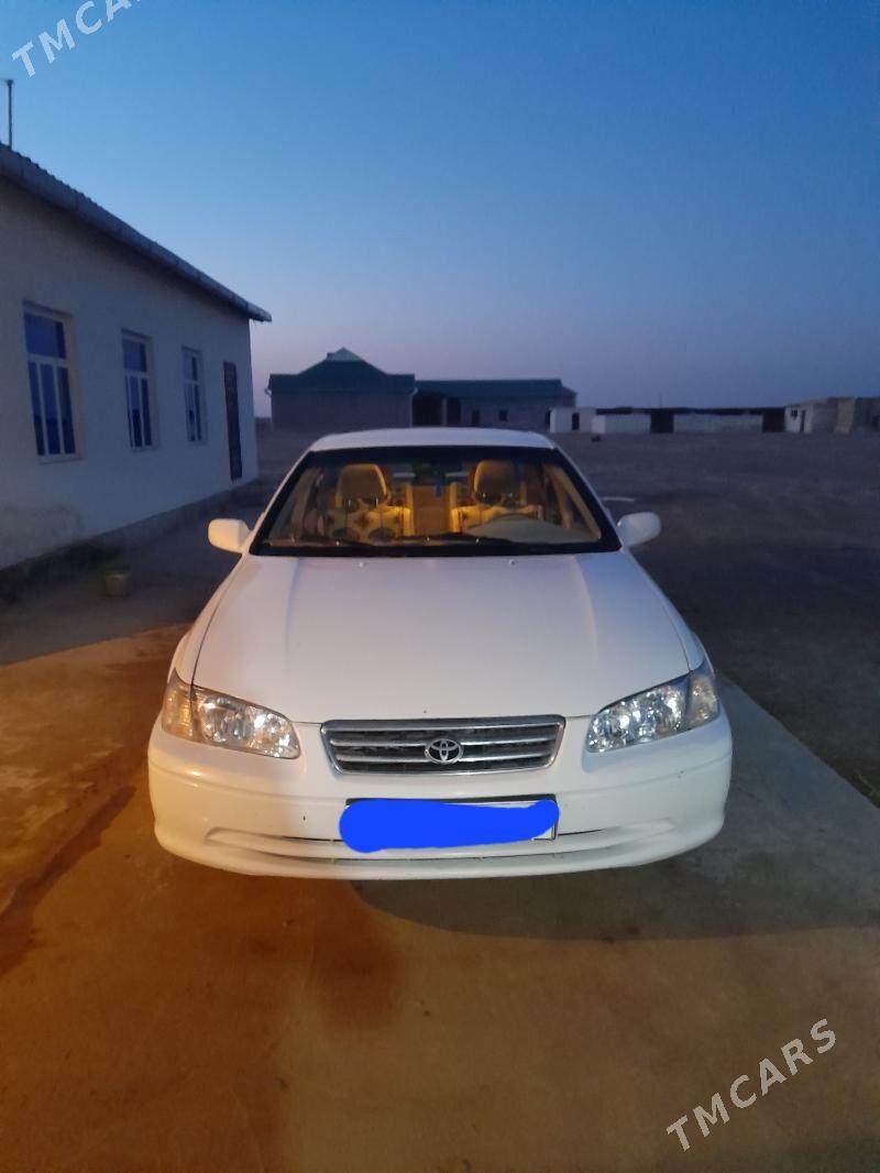 Toyota Camry 1998 - 130 000 TMT - Dostluk - img 3