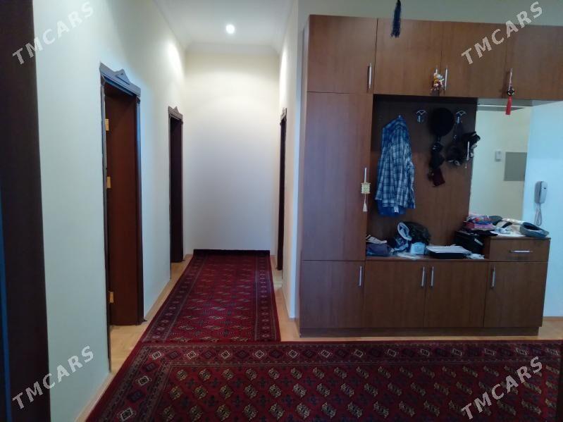 недвижимость - Sowetskiý köç. (Garaşsyzlyk şaýoly) - img 1