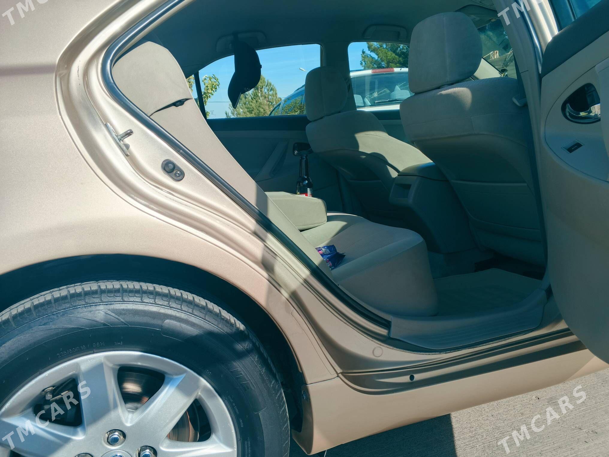 Toyota Camry 2010 - 200 000 TMT - Туркменгала - img 6