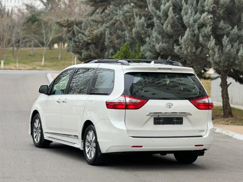 Toyota Sienna 2017 - 379 000 TMT - Aşgabat - img 4
