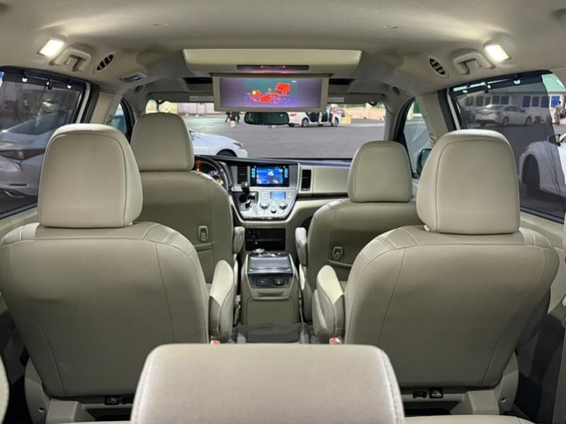 Toyota Sienna 2017 - 379 000 TMT - Aşgabat - img 7