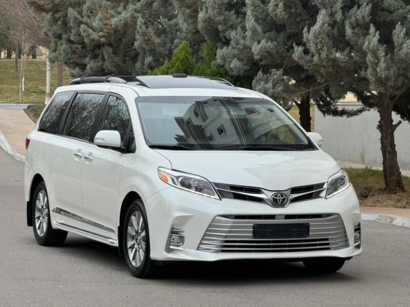 Toyota Sienna 2017 - 379 000 TMT - Aşgabat - img 3