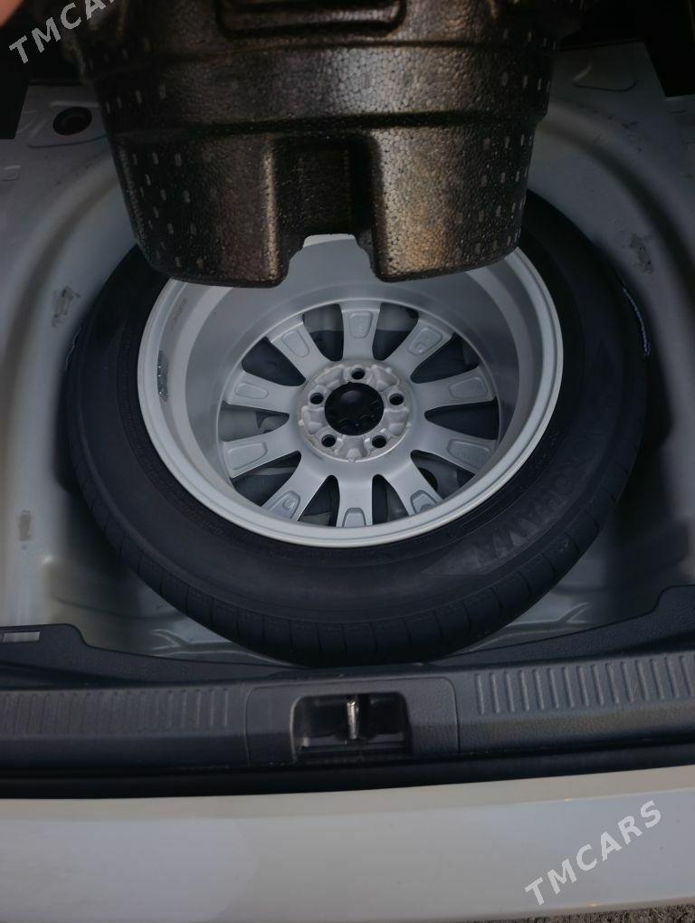 Toyota Camry 2018 - 352 000 TMT - Ашхабад - img 8