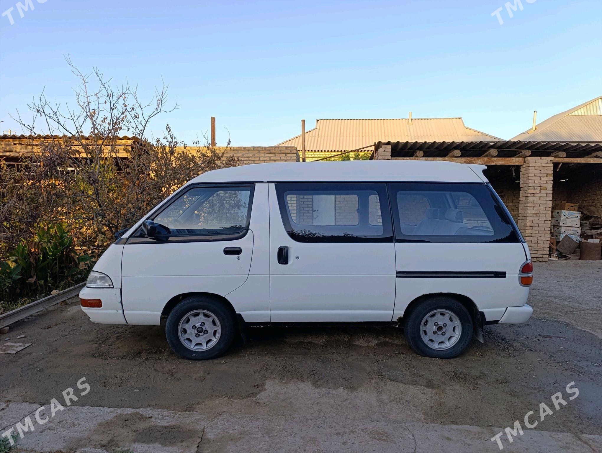 Toyota Town Ace 1993 - 36 000 TMT - Мары - img 5