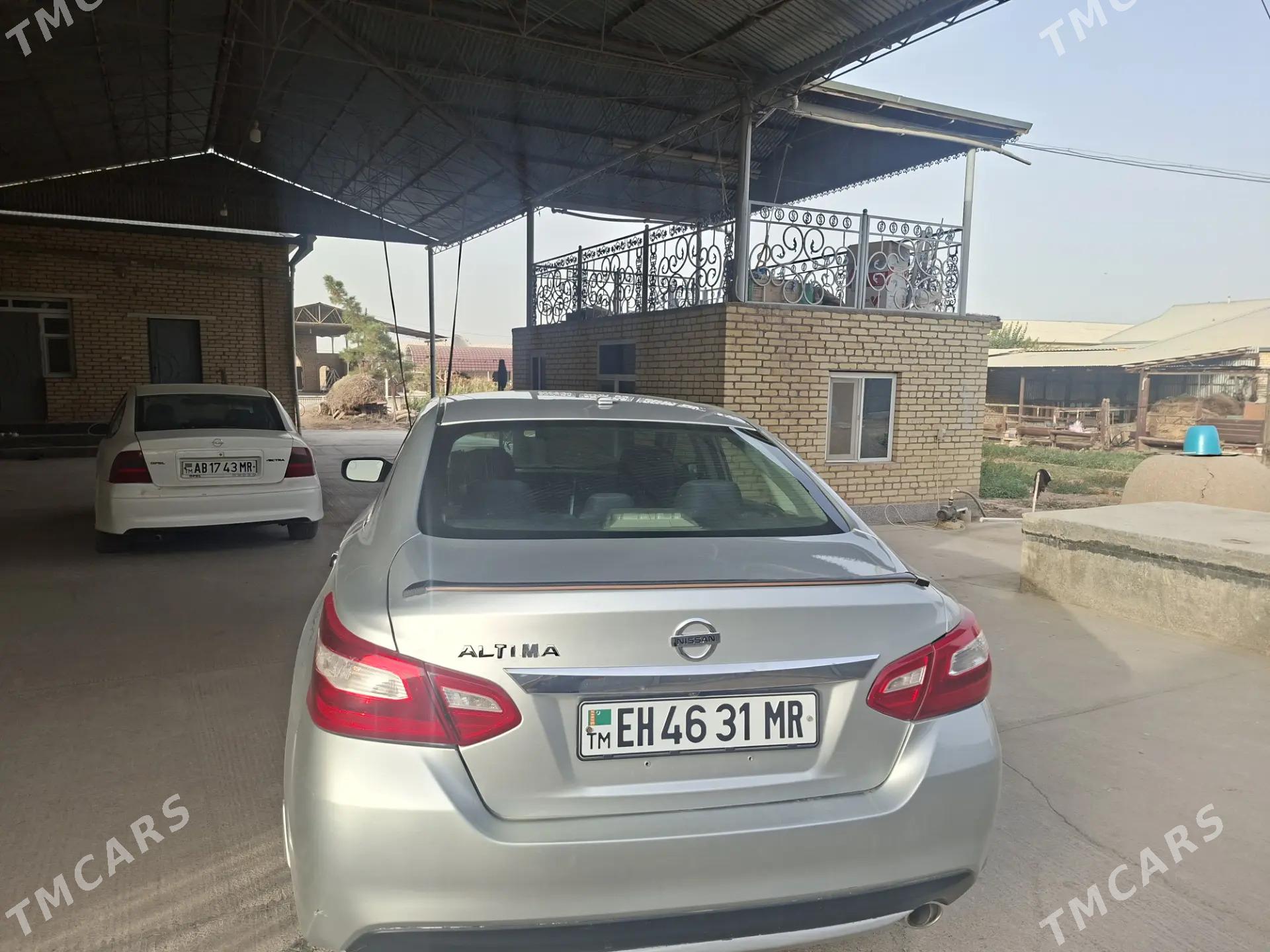 Nissan Altima 2015 - 172 000 TMT - Мары - img 5